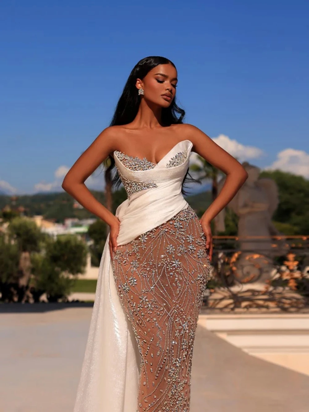 

New Arrival Silver Crystal Evening Dress Luxurious Beaded Straight Long Wedding Party Gown Customized Illusion Prom Dresses