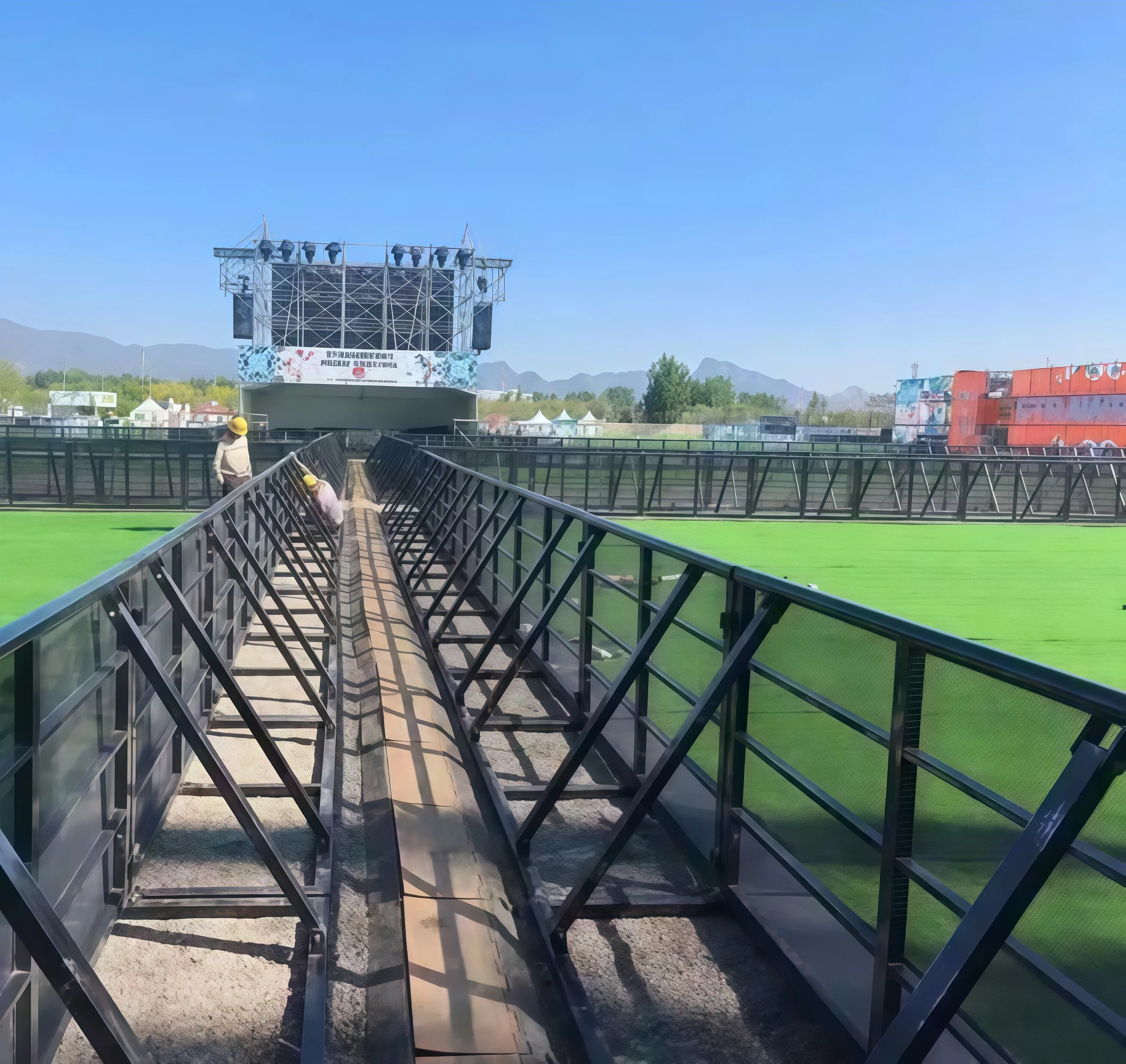 【Direct Factory Sale】High Strength Lightweight Metal Frame Security Fence Environmentally Friendly Stage Barrier Perimeter Prote