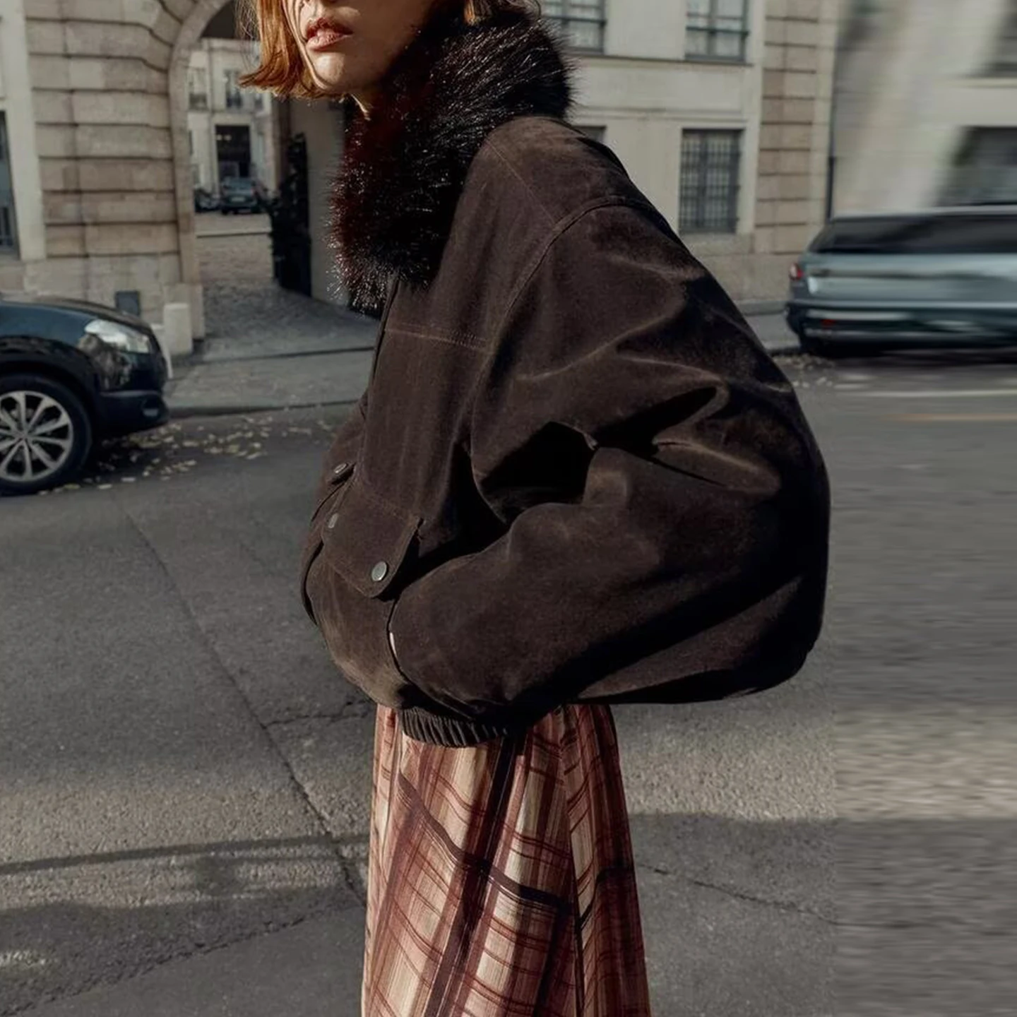 ファッショナブルなゆったりとした女性用ジャケット、2025年冬、シンプルで個性的なファー襟付きジッパーロングコート、エレガントな女性用スリーブコート