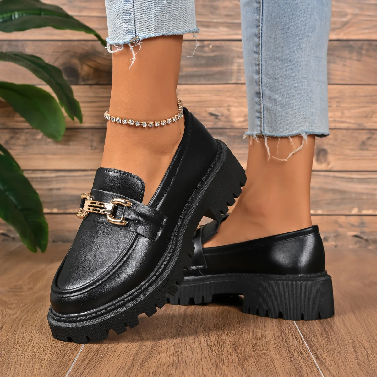 

Women's cake low-top single shoes autumn new style British style plus-size retro thick-soled loafers