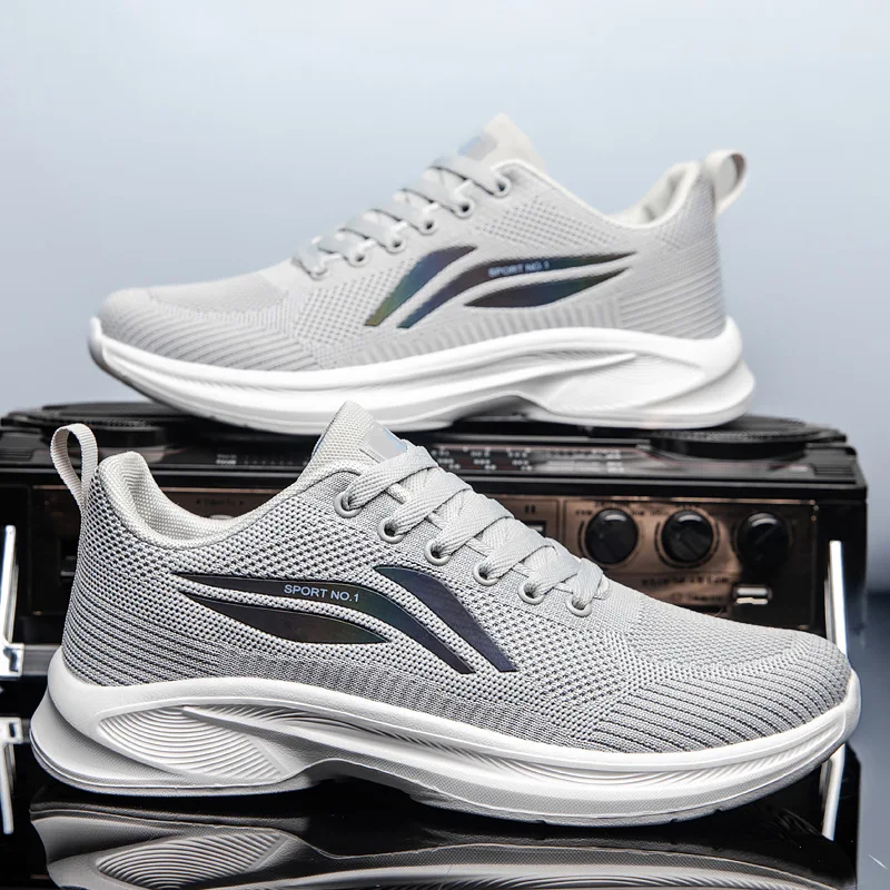

New fashionable and trendy casual soft-soled sports shoes, breathable single shoes, flying mesh running shoes for men
