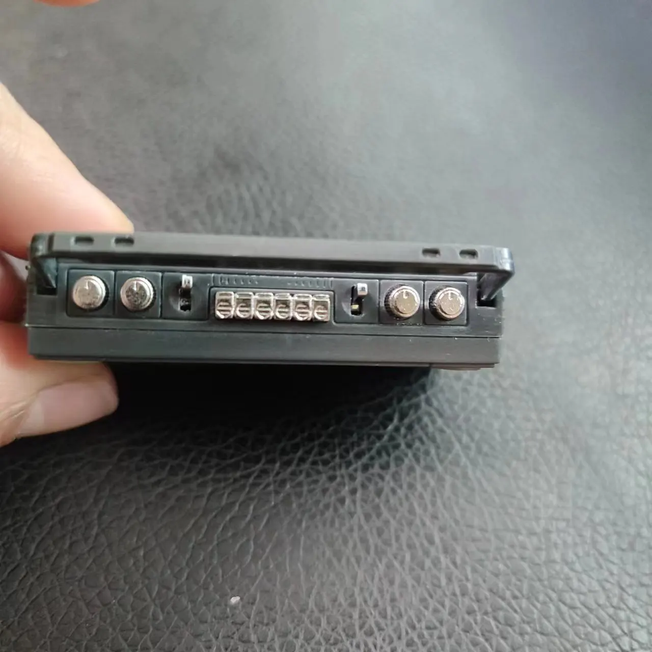 1/6 مقياس المشهد الملحقات دمية مصغرة الرجعية الكلاسيكية راديو نموذج الشريط راديو قديم مصغرة مسجل شرائط لشريط Blyth