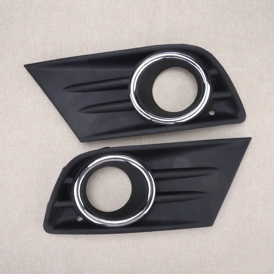 

Pair Front Left Right Bumper Fog Light Lamp Frame Molding Bezel Cover Trim 71107SZAA50 71102SZAA50 Fit for Honda Pilot 2012-2015
