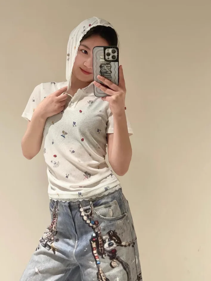 

Новая летняя женская футболка с коротким рукавом в корейском стиле, приталенная, с принтом «Маленькая собака» в технике масляной живописи и кружевной отделкой, хлопковая.