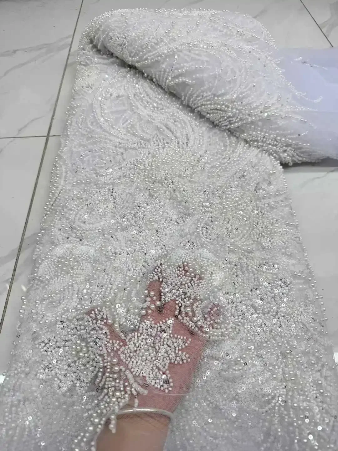 

Lates Gold African Heavy Beaded Lace Fabric 2025 High Quality 5 Yards Nigerian Sequins Groom Fabric Material for Wedding Dress