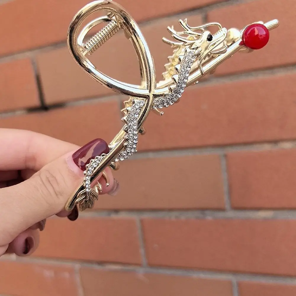 New Chinese Style Hair Clips with Pearl Rhinestone Hair Comb Alloy Metal Dragon Shaped Rhinestone Hairpin Hair Accessories