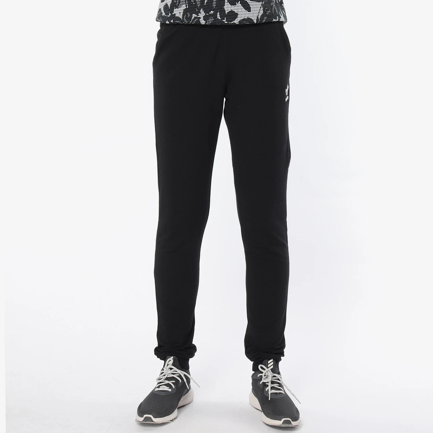 

Adidas genuine clover women's slim fit small foot casual sports pants CY7366