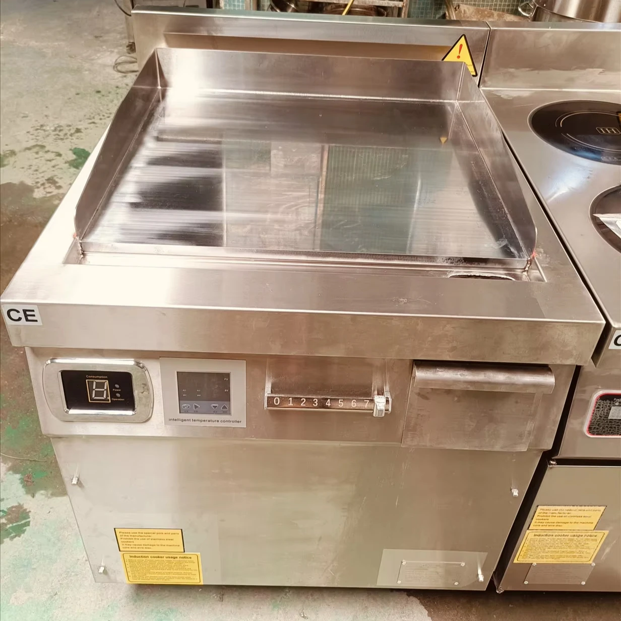 

8KW High Efficiency Non-stick Hot Plate Induction Griddle Commercial Electric Frying Pan With Cabinet