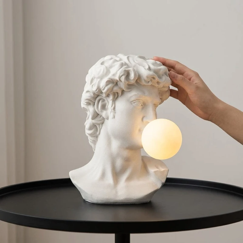 

Art David avatar desk lamp resin sculpture modeling creative bedroom bedside decorative lamp