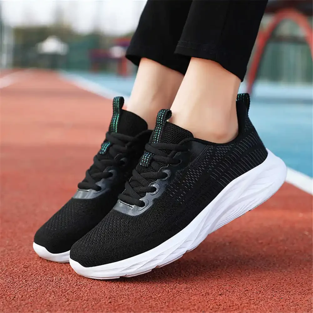 Ventilazione Scarpe da ginnastica firmate con suola piatta Stivali da donna Scarpe firmate di marca di lusso per sneakers Sport Gita all'estero di fascia alta