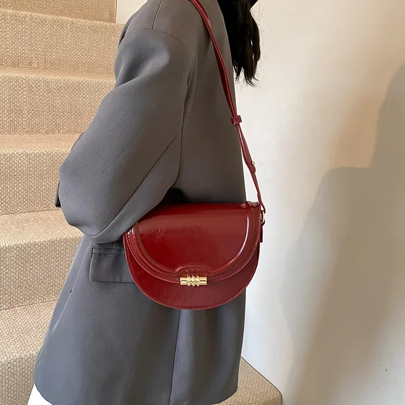 Sac sous les bras Bergame pour femme, sac à main de dégager rétro, design décontracté, sac à bandoulière, nouvelle mode, automne et hiver 2024