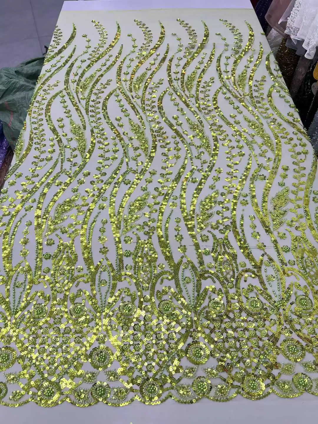 

2026 Green Fashion Africa Nigerian 5 Yards Handmade Embroidery Sequins Hot Sale French Beads Tulle Lace For Party Dress