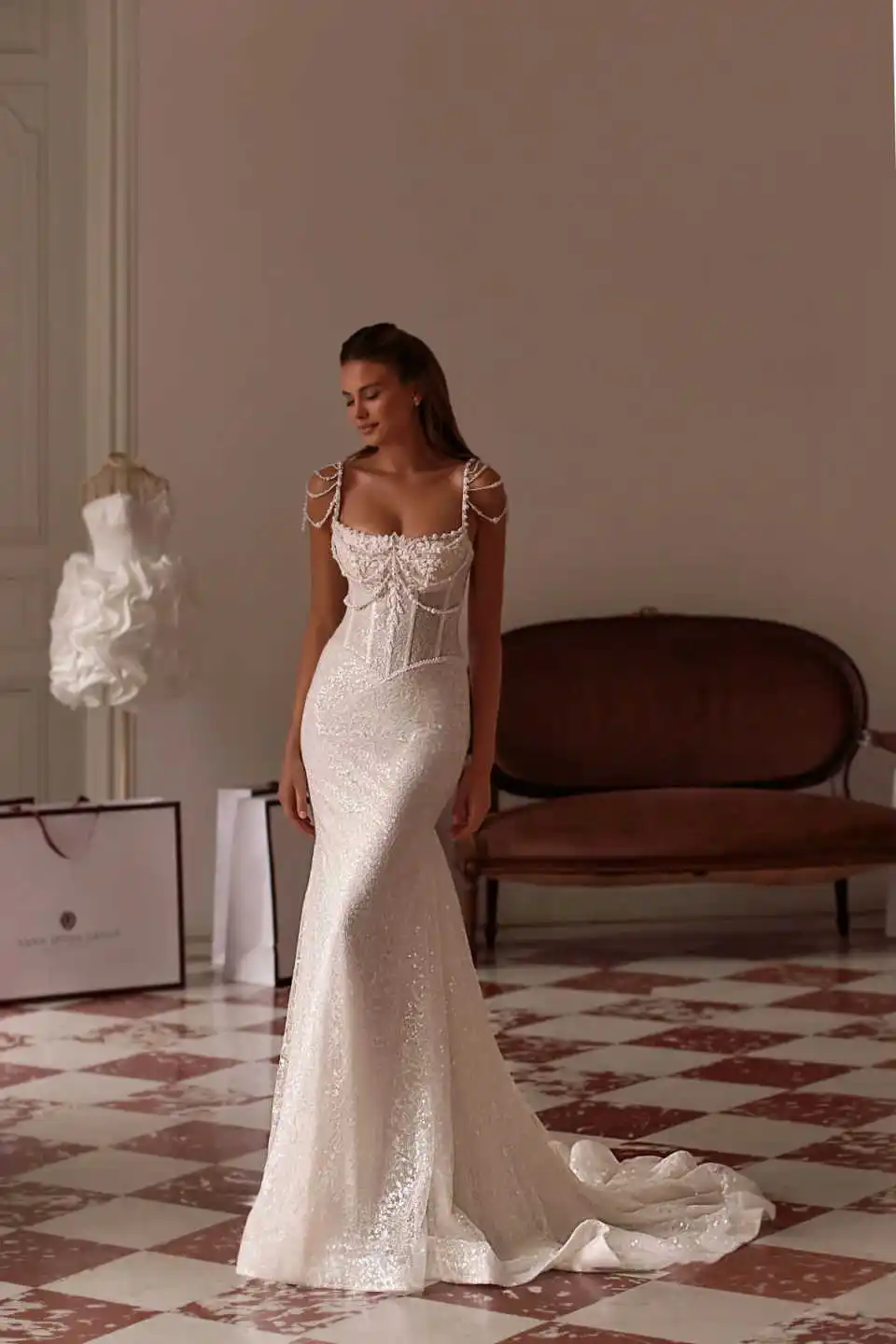 Elegant Beaded Lace Wedding Gown Spaghetti Chain Strap Corset Back Sweep Train Mermaid Dress For Wedding Ceremony Customized