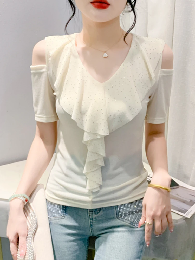 تي شيرت أنيق بأكمام قصيرة من حجر الراين للسيدات صيفي مثير برقبة على شكل حرف v مكشوف الكتف ضيق للتخسيس شبكي مرن