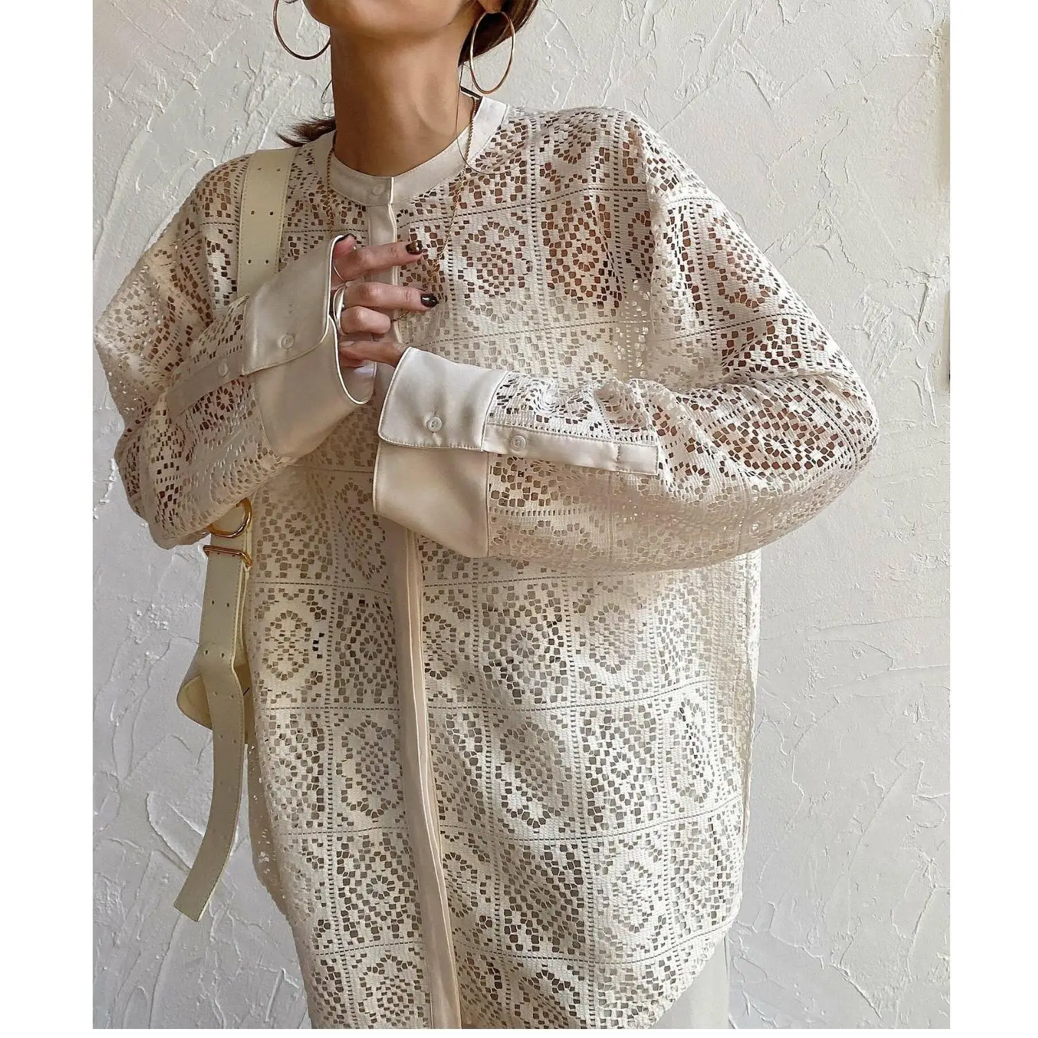 

Street Sle Hollow out Hook Flower Women's Top Cardigan Small Jaet Lace irt Long Sve round Ne Pure Color Loose Fit