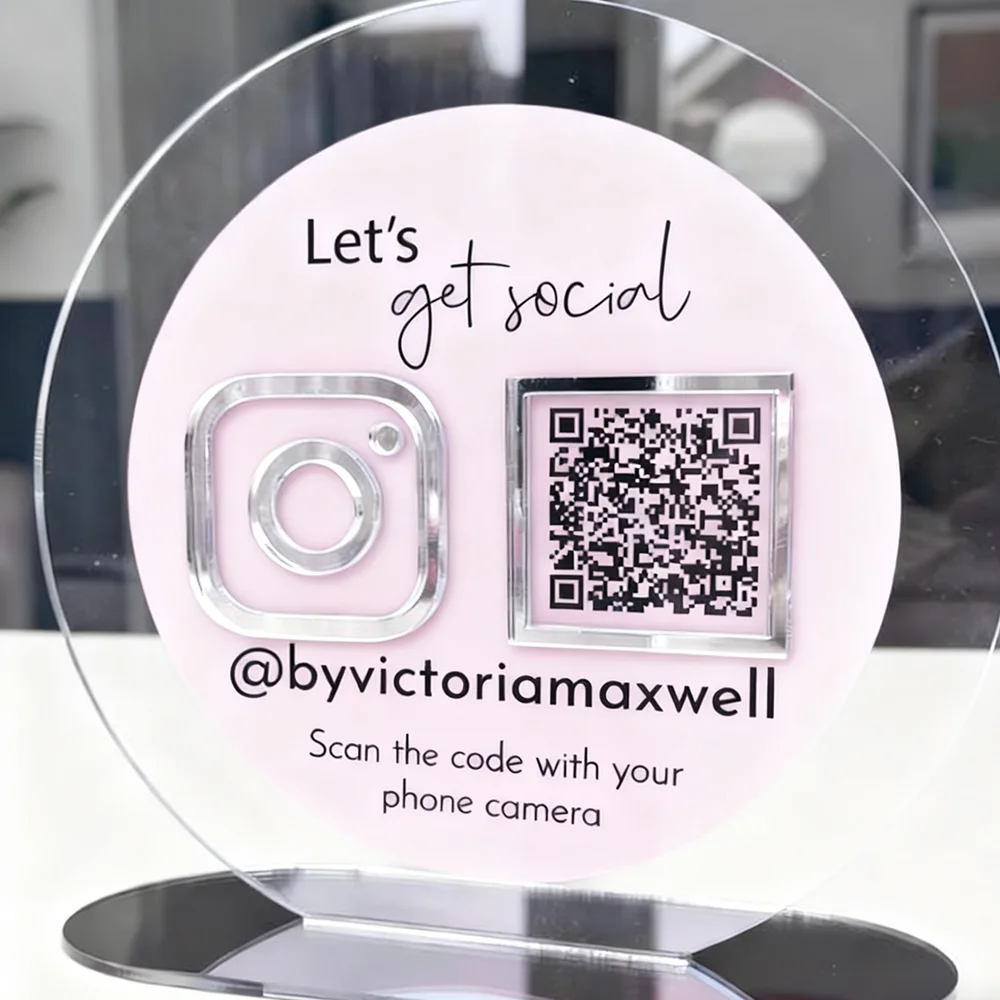 علامة رمز الاستجابة السريعة للوسائط الاجتماعية للأعمال من كريليك قابلة للتخصيص مع علامة Instagram القابلة للمسح الضوئي لصالون تسويق الأعمال MUA