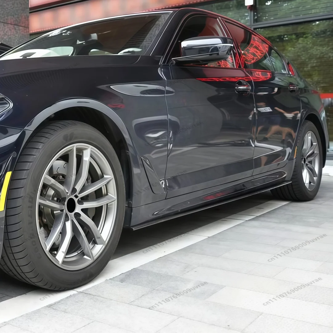 Image of M Performance Style Glänzend Schwarze Seitenschweller für BMW 5er G30 G31 M Sport 2018-2023 Seitliche Stoßstangenverlängerungen Auto-Karosserieteile