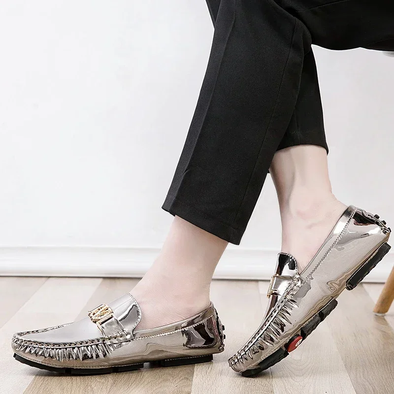 New Cool Male Formal Dress Shoes Black Silver Casual Moccasin Shoes for Men Breathable Youth Fashion Popular Driving Shoes