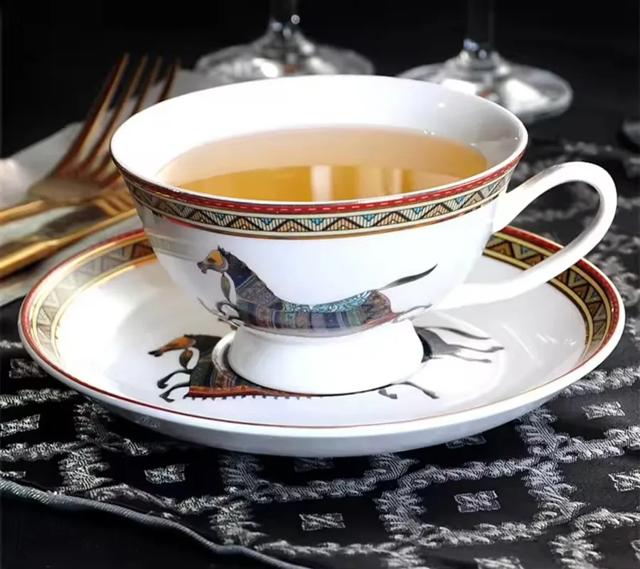 

European Vintage Love Horse Bone China Coffee Cup And Saucer Set 250ml British New White Porcelain Couple Cup