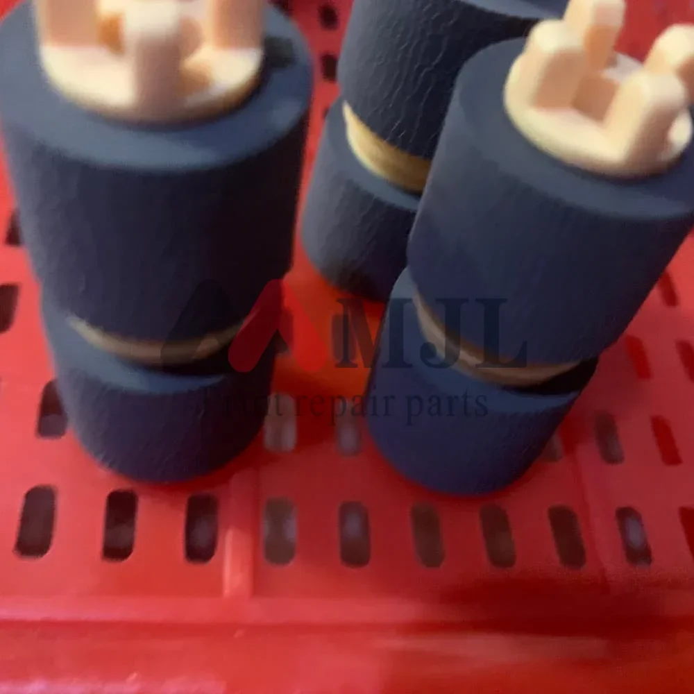 

100pcs Paper Feed Pickup Roller for Xerox DocuColor 6075 240 250 242 252 260 7025 7030 7035 8000 550 560 570 2060 3060