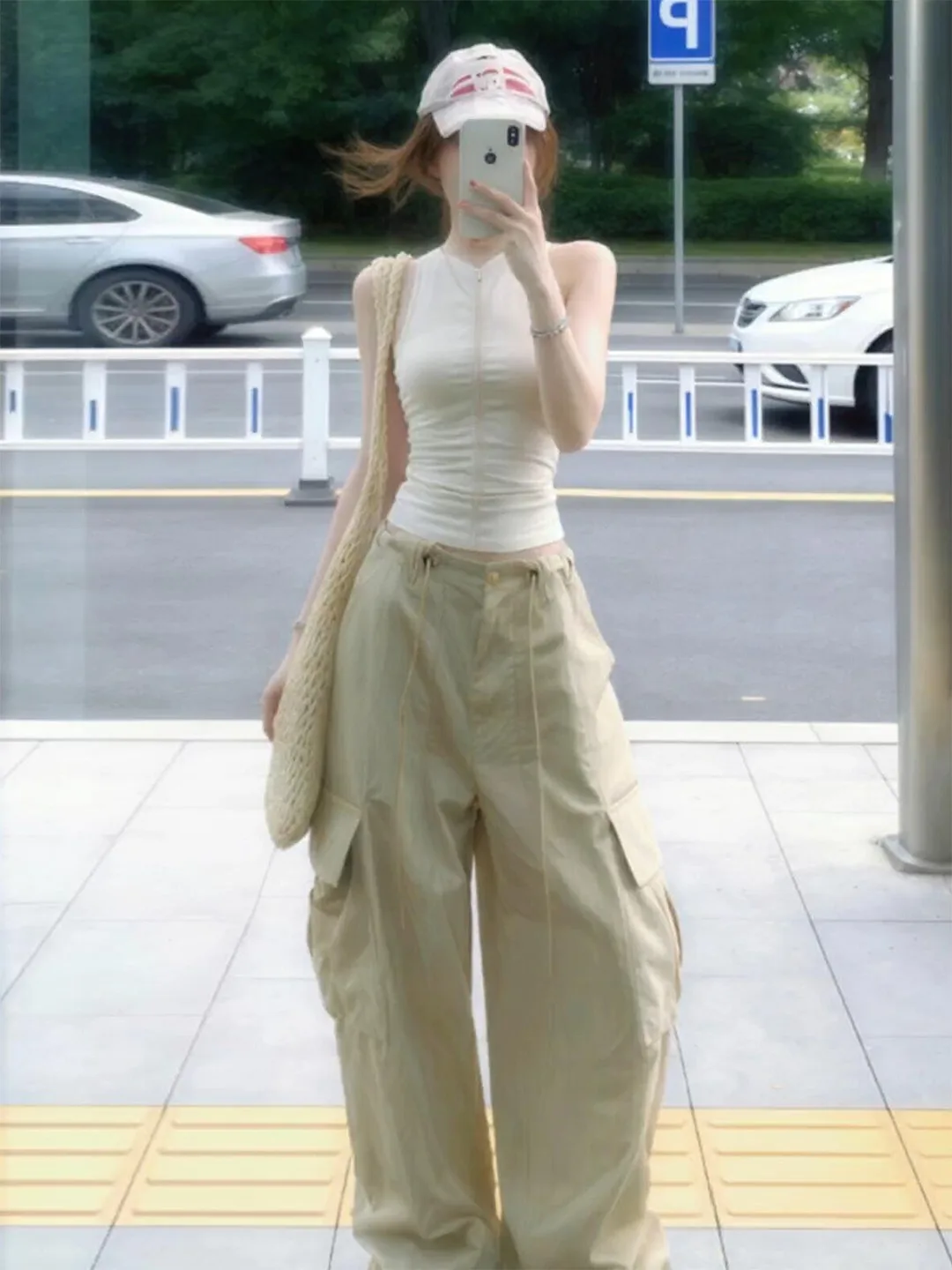 

Unique Beautiful Women's Sleeveless Vest Top And Work Pants Two-Piece Set Summer Fashion Casual High Waist Elastic Fabric