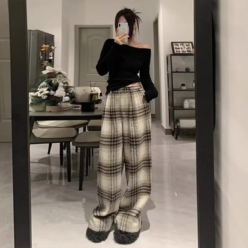 

Простые и модные толстые шерстяные повседневные брюки в клетку для женщин, новый художественный стиль, универсальный темперамент, модные и популярные.