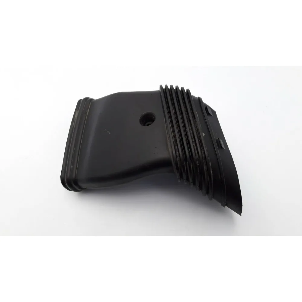 7M519E635BC Engine Air Intake Hose Short Style for Ford Focus 2009 - Engine Air Intake Pipe Car Accessories