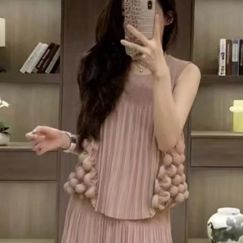 Miyake Pleated T-Shirt 2026 Summer New Bubble Pleat French Original Loose T-Shirt Sleeveless Pleats Solid Color Top for Women