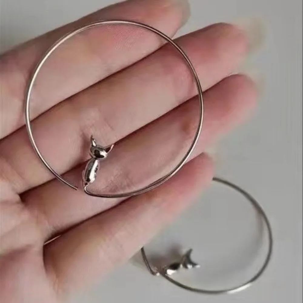 Exquisite Creative Cartoon Stereo Sliver Color Kitten Cat Big Hoop Earring for Women Personality Cute  Animal Pets Jewelry Gift
