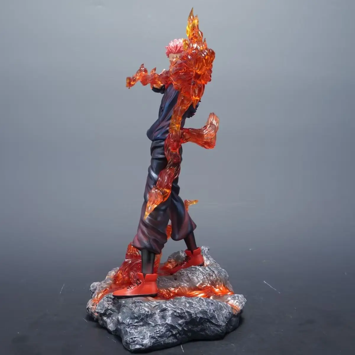 30cm 11.8인치 애니메이션 이타도리 유지 액션 피규어 PVC 스태츄 데스크탑 장식품 컬렉션 스태츄 모델 장식 방 책상 장난감