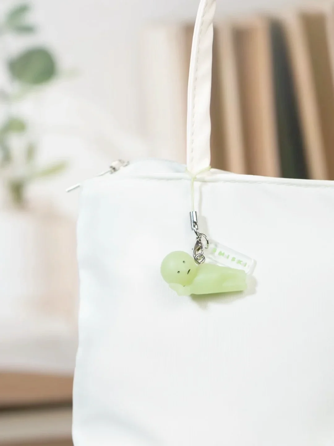 Authentieke Spot Corner Smiski Hanger Serie Blind Box Twist Ei Sleutelhanger Mobiele Tas Hanger Desktop Ornament Verrassingsgeschenken