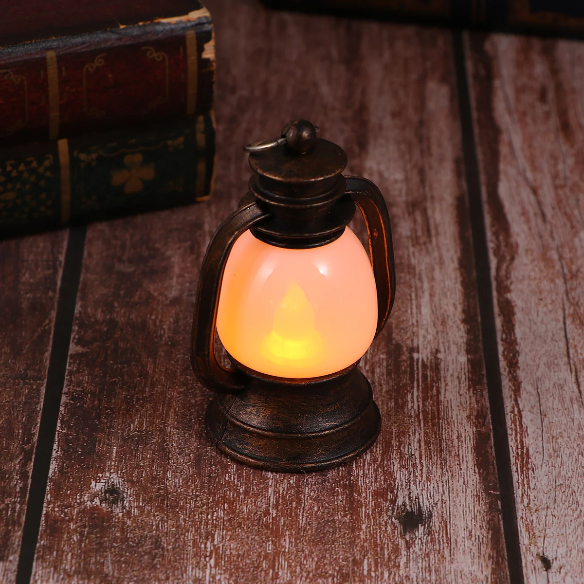 

2Pcs Mini Vintage Camping Light LED Lamp for Outdoor Trips Emergency Lighting Compact Design Easy to Carry Reliable