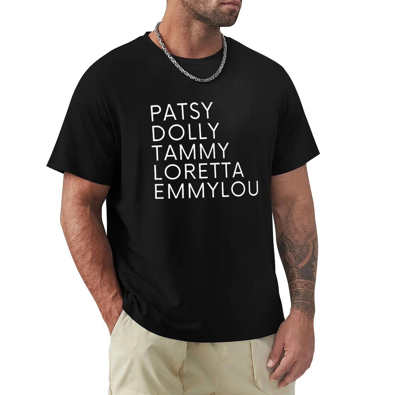 Classic Country Queens , Country Music, Patsy ,Dolly ,Tammy ,Loretta ,Emmylou T-Shirt Lightweight Basic Short Sleeve Shirt