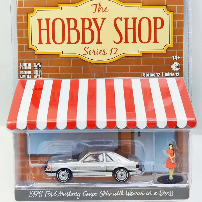 

Модель из сплава, мини-коллекция, маленькие игрушки, 1:64, 1979, Mustang, двойная дверь, Gia и женщина в платье, модель, маленькие подарки