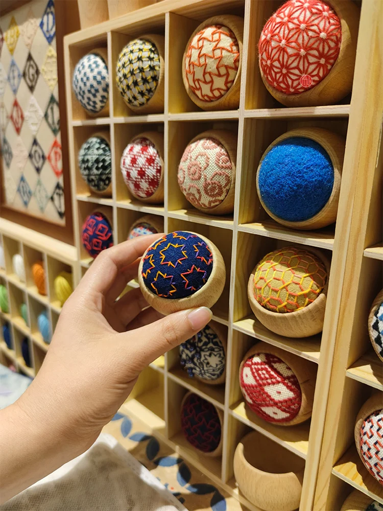 

Mr. Craftsman Recommends Embroidery Needle Insert Material Package, Practical Wooden Tray, Wooden Box, Japanese-style Small Towe