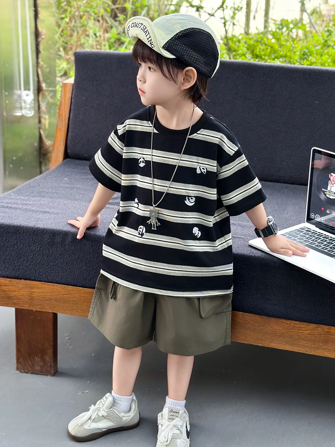 男の子の夏服薄い半袖ツーピースセットトレンディなベビー服綿混紡快適で通気性のあるカジュアルスポーツウェア