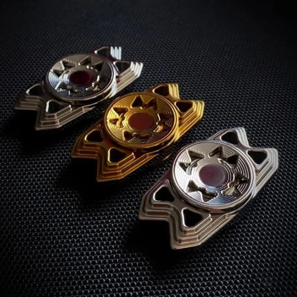 WMEDC Bat Fidget Spinner Giocattolo antistress in acciaio inossidabile Fidget Spinner a due pale Accessori da scrivania per ufficio Giocattolo novità