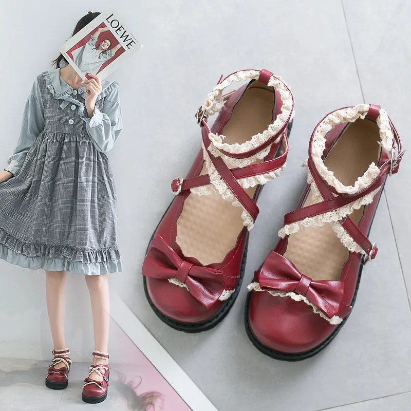 Stile giapponese Kawaii Lolita scarpe moda punta tonda studente JK scarpe Halloween Party Cosplay scarpe in ecopelle nero rosso bianco