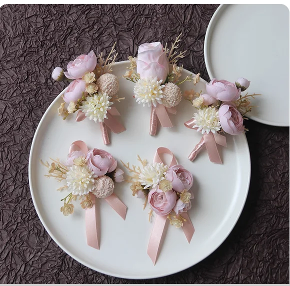 Sweet milk tea color wrist flower brooch bride and groom lapel bridesmaid sisters flower wedding photography clothing brooch