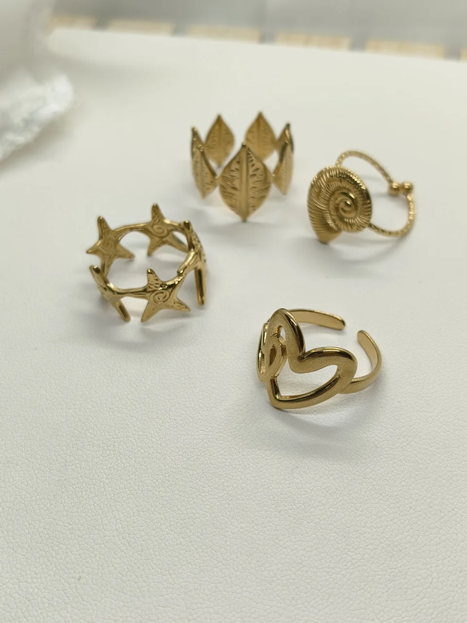 

2/3/5pc Fashion Gold-Tone Stainless Steel Rings Starfish/Leaf/Conch/Heart Shape Open Size Band for Daily Casual Waterproof Jewel