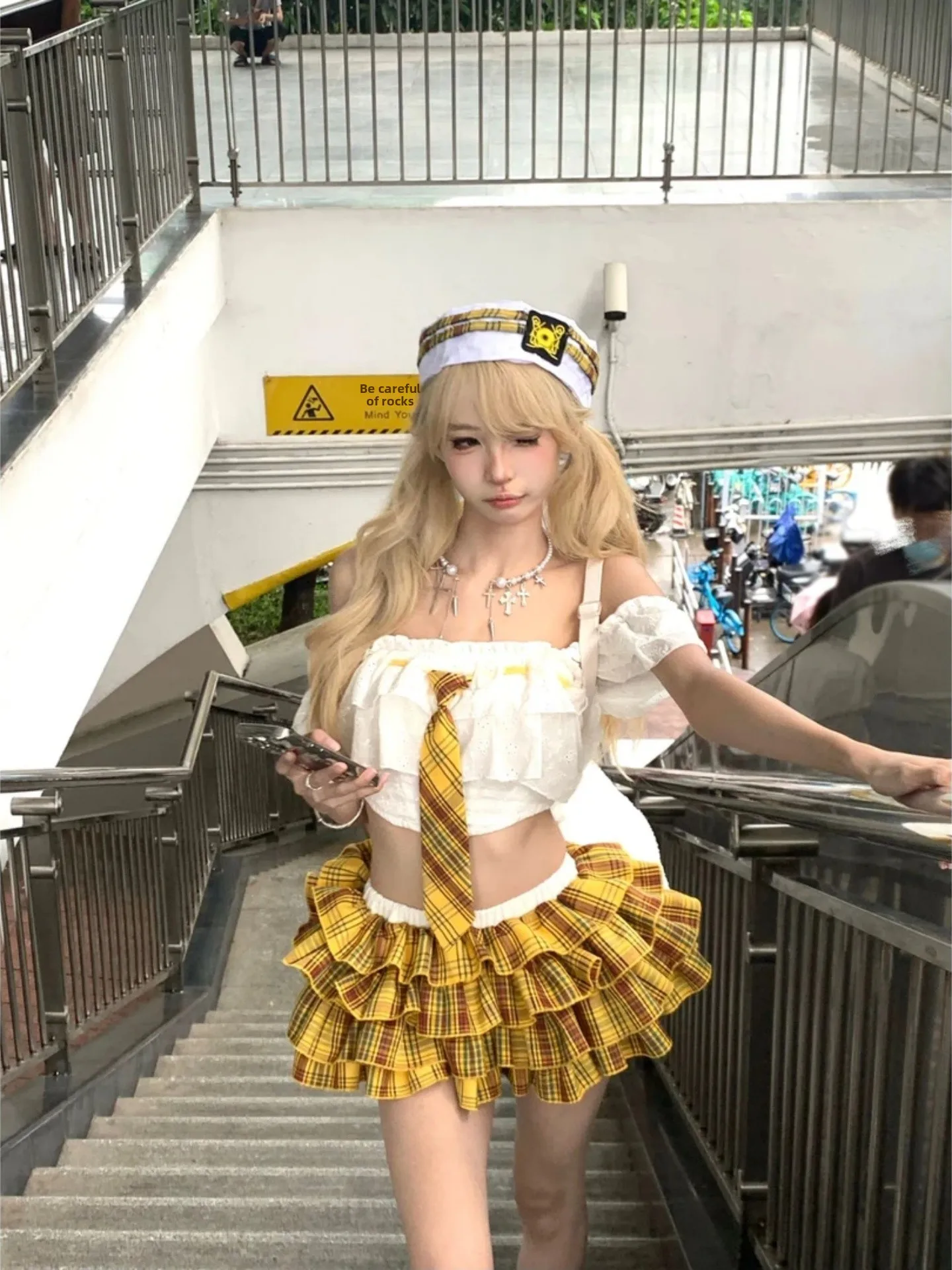 

Summer College Style Spicy Girl Set Women's Pure Desire One-Shoulder Top Yellow Plaid Cake Skirt Two-Piece Set