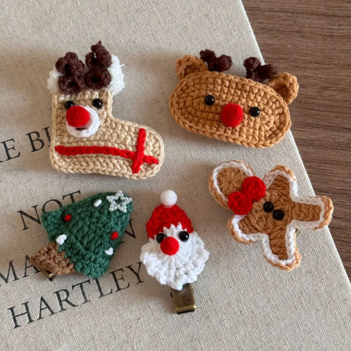 

Festive Knitted Christmas Hair Clips Reindeer Sock Design Side Bang Barrettes for Kids Cute Holiday BB Clips Toddler Headwear