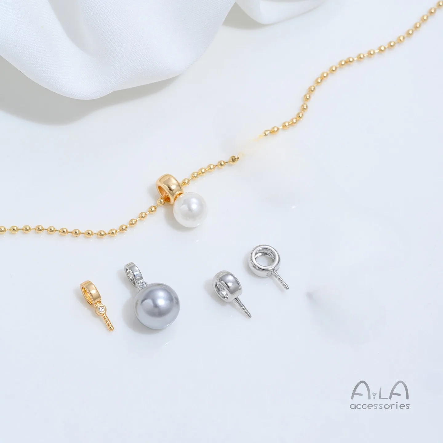 Gold Plated Brass Zircon Inlaid Round Lattice Pattern Pearl Empty Bezel Pendants DIY Bracelet Necklace Pearl Making Accessories
