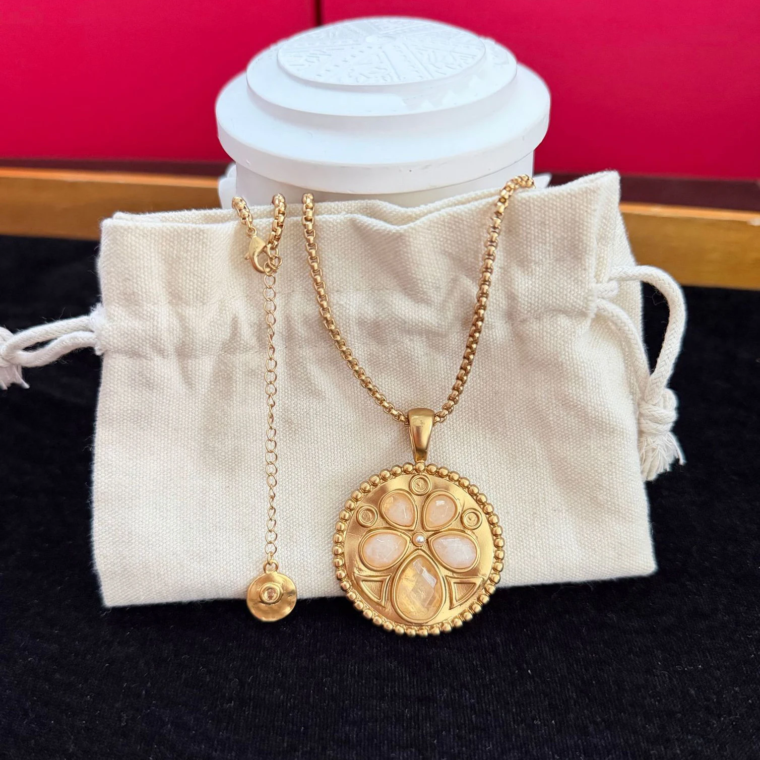 Europe Natural Crystal Brass Gold Plated Circular Pendant Necklace Women Designer Luxury Jewelry Trend