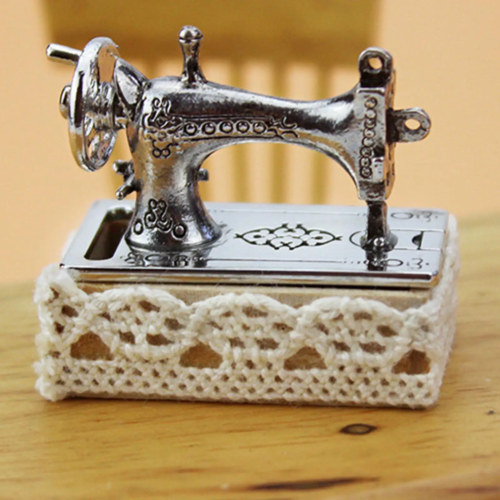 1:12 Dollhouse Sewing Machine, Miniature Dollhouse Furniture Decoration Accessories