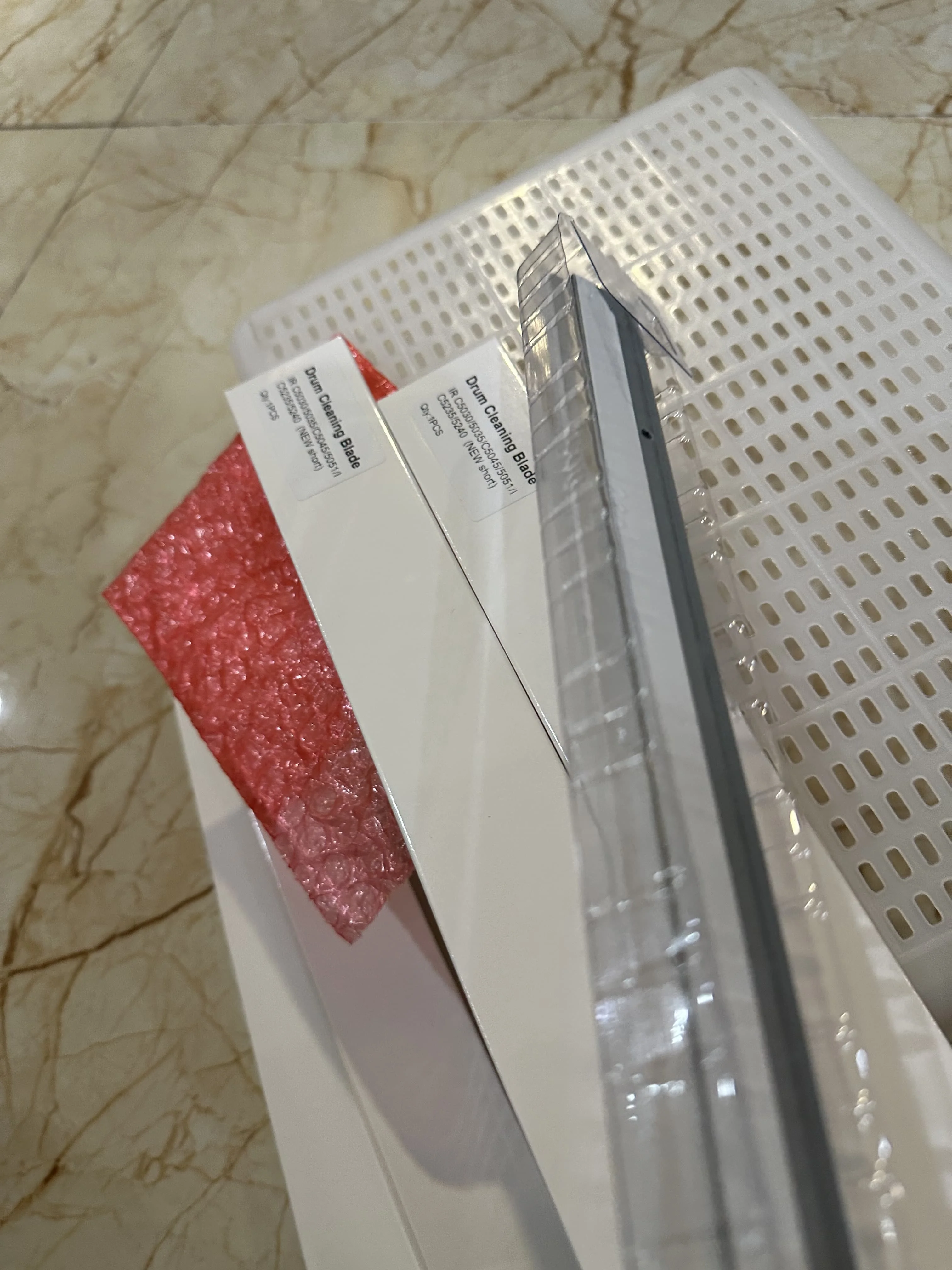 

4pcs. Compatible Drum Cleaning Blade For Canon IR C5030 C5035 C5045 C5051 C5240 C5250 C5255 Wiper Blade IRC5035 IRC5030