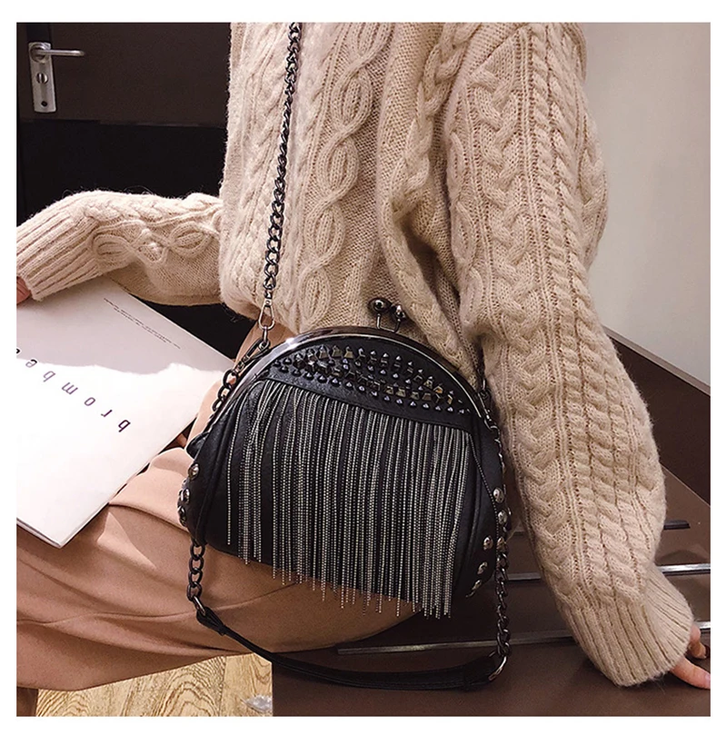 Rivet Tassel Chain Single Shoulder Crossbody Bag 2024 New Versatile  Fashionable Handbag Women\'s Trendy Hand-held Party Bag