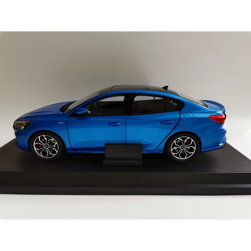 Diecast 1:18 Schaal Originele Changan FORD FOCUS 2020 Legering Model Auto Collectible Toy Gift Souvenir Display Ornament