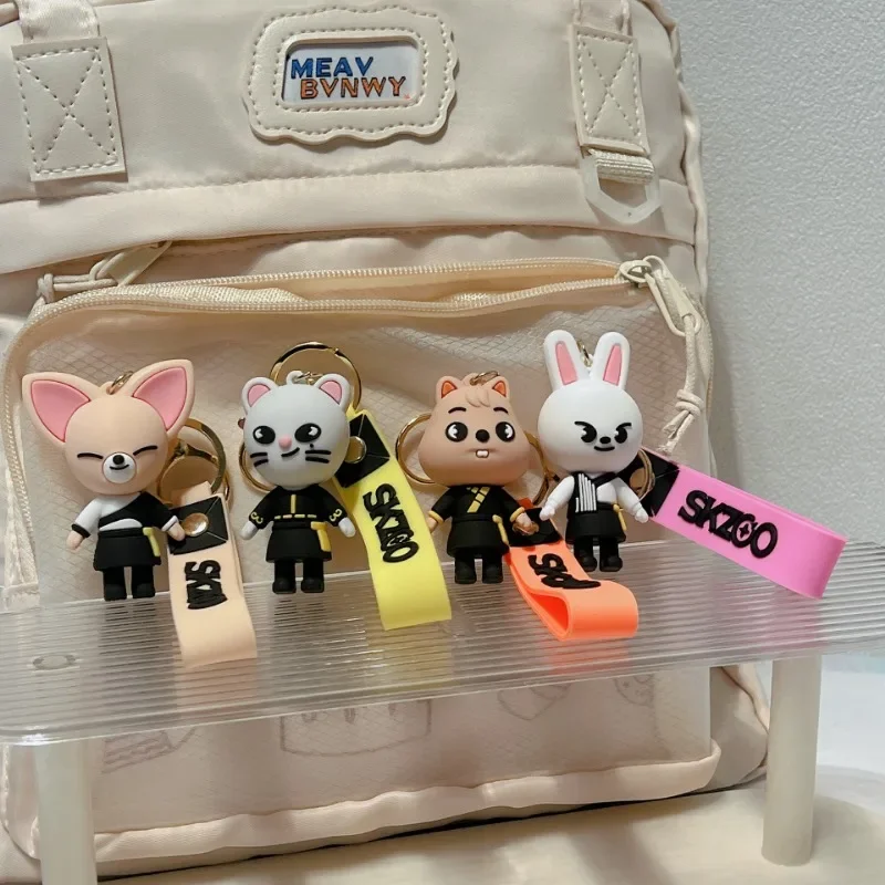 พวงกุญแจตุ๊กตาสเตรย์คิดส์ SKZOO น่ารัก จี้ห้อยกระเป๋าเป้สะพายหลัง จี้ห้อยรถยนต์ ของที่ระลึกสุดหรู ผลิตภัณฑ์เสริมดาว