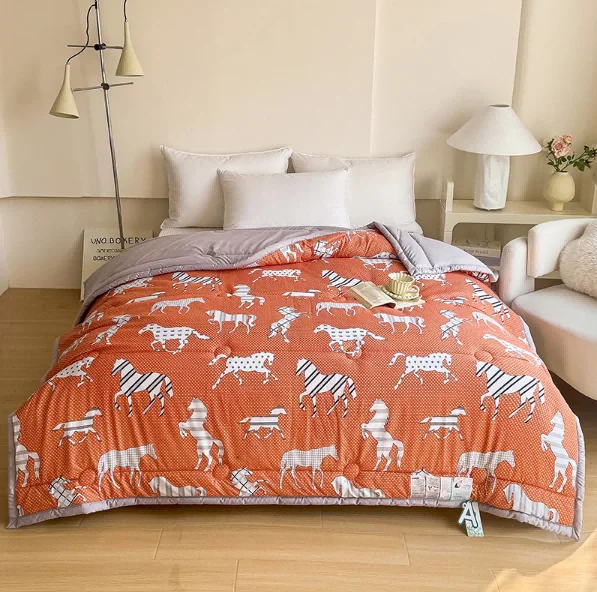 

2025 new velvet doodle quilt home bedding, Real Madrid series quilt, light and comfortable adult/child quilt 150x200cm/200x230cm